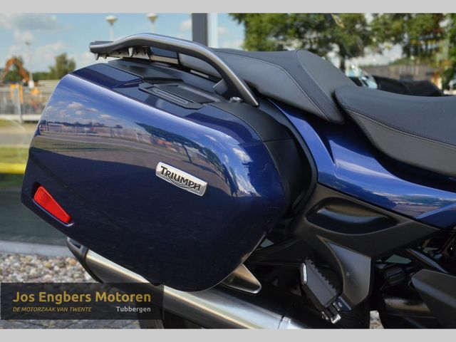 triumph - trophy-1200