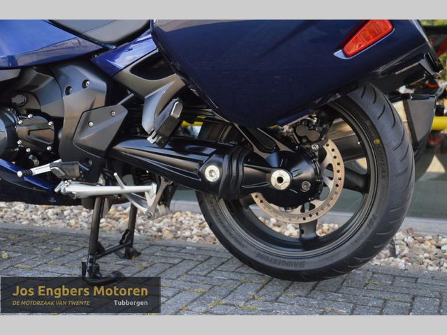 triumph - trophy-1200