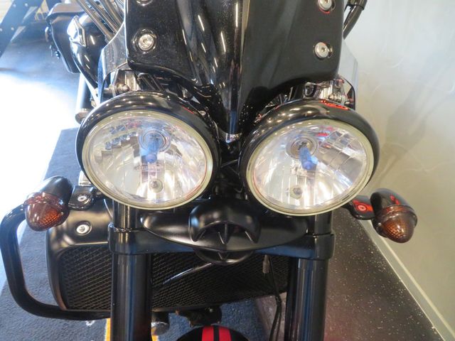 triumph - rocket-iii-roadster
