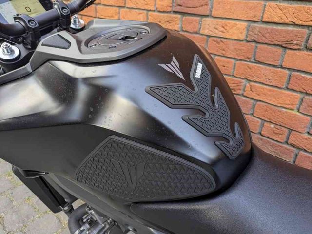 yamaha - mt-09