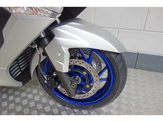 suzuki - burgman-400