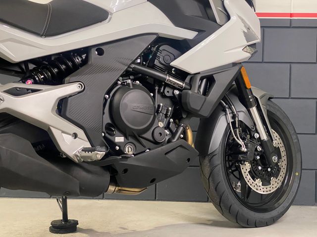cfmoto - 700-mt