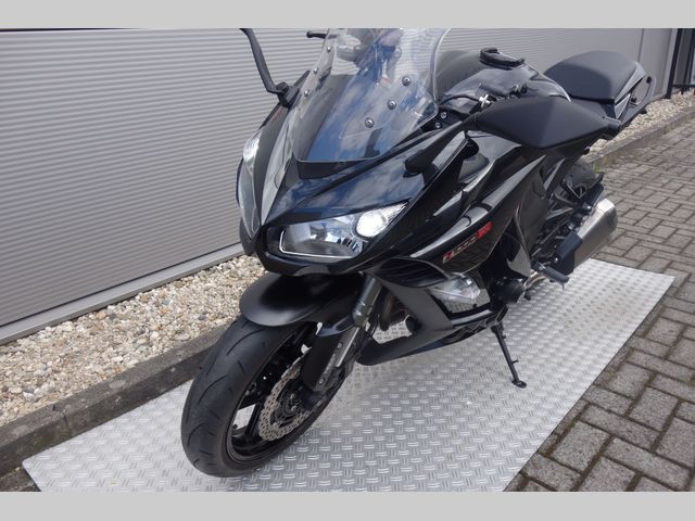 kawasaki - z-1000-sx-abs