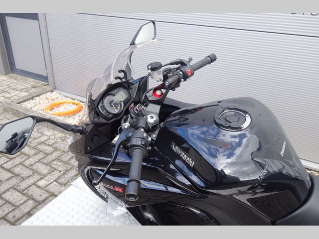 kawasaki - z-1000-sx-abs