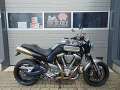 YAMAHA MT 01