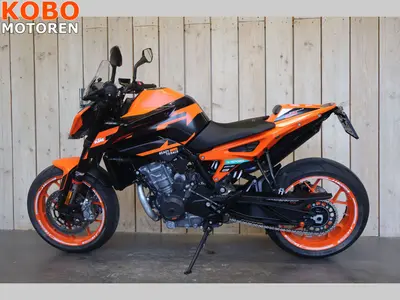 KTM 890 DUKE GP – foto 3