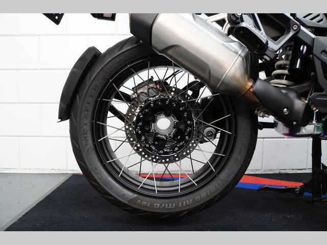 bmw - r-1300-gs-adventure