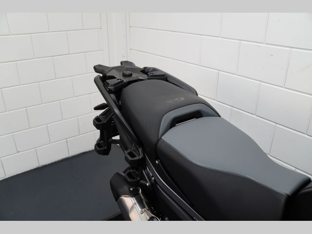 bmw - r-1300-gs-adventure