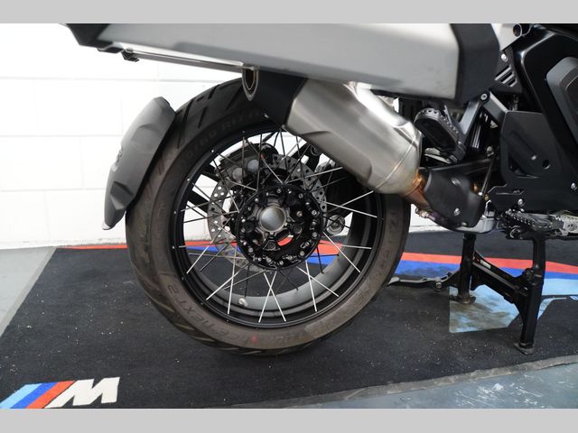 bmw - r-1300-gs-adventure