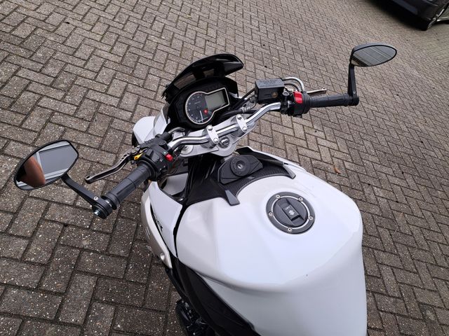 suzuki - gsr-750-a