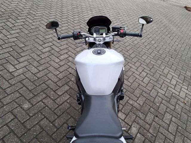 suzuki - gsr-750-a