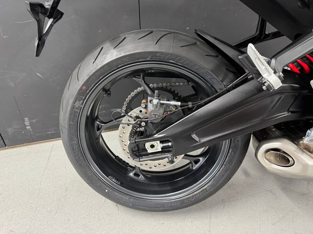 triumph - daytona-660