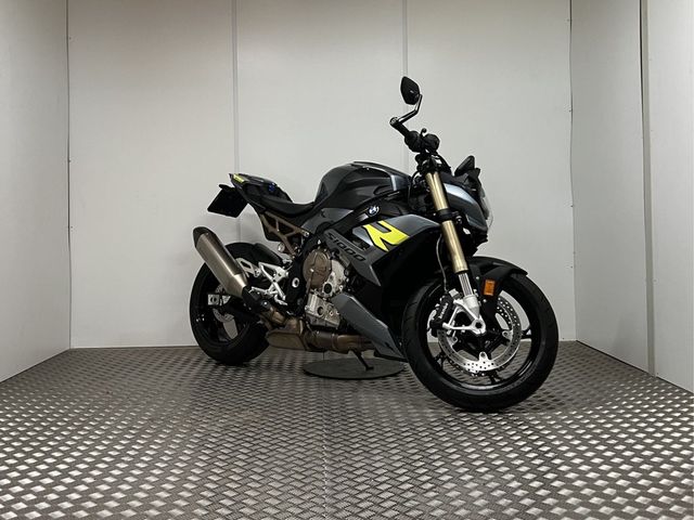 bmw - s-1000-r