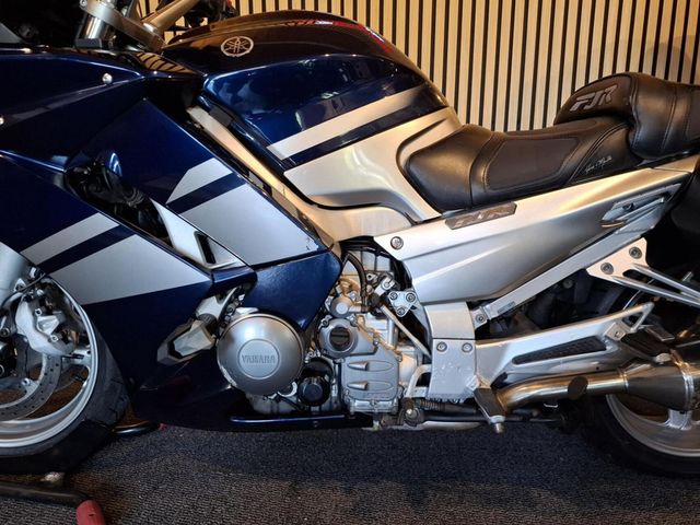 yamaha - fjr-1300