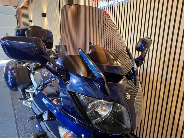 yamaha - fjr-1300