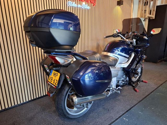 yamaha - fjr-1300