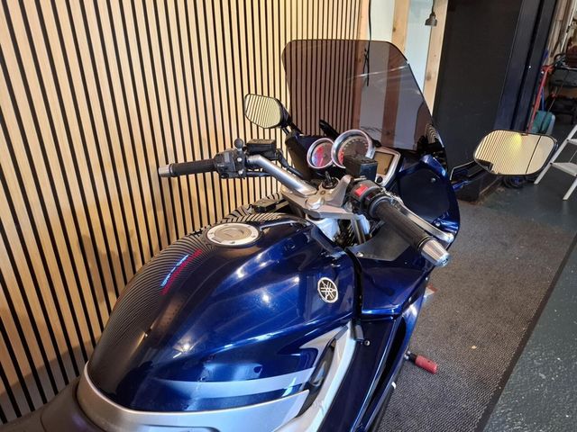 yamaha - fjr-1300