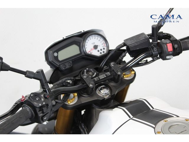 yamaha - fz-8
