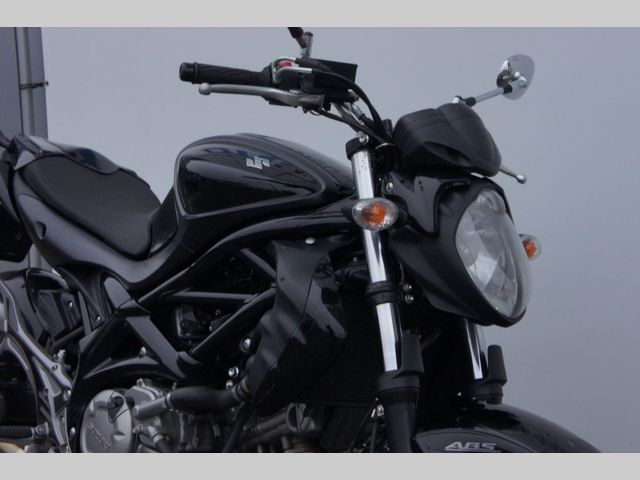suzuki - sfv-650-gladius-abs