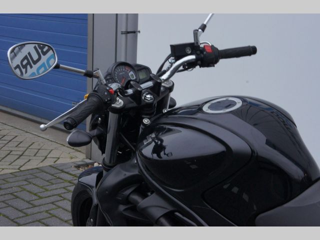 suzuki - sfv-650-gladius-abs