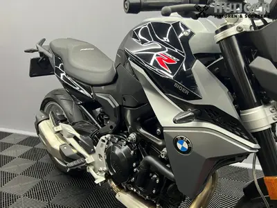BMW F 900 R – foto 3