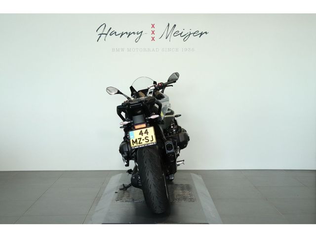 bmw - r-1300-rs