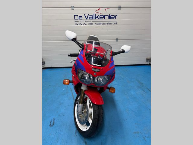 honda - cbr-900-rr-fireblade