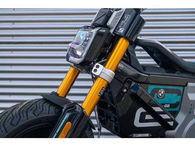 bmw - ce-02