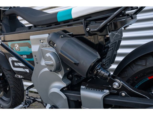 bmw - ce-02
