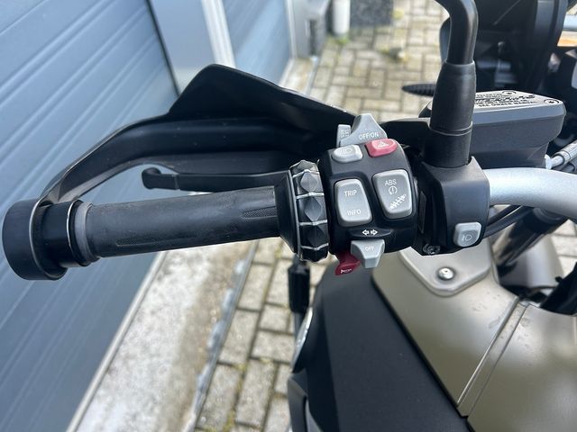 bmw - r-1200-gs-adventure-abs-asc-esa