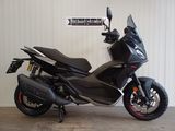 APRILIA SR GT 400