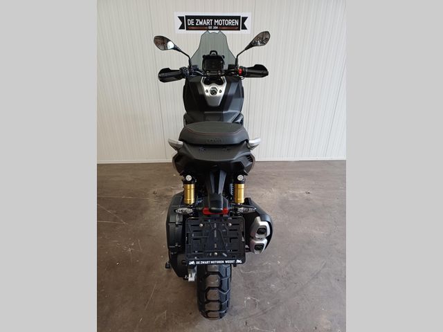 aprilia - sr-gt-400