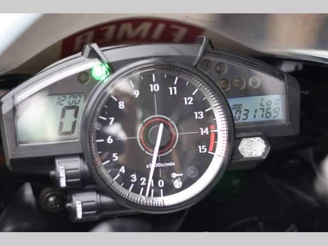 yamaha - yzf-r1