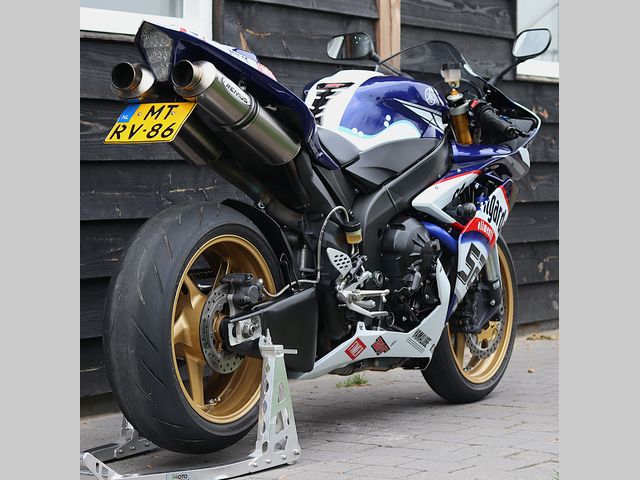 yamaha - yzf-r1