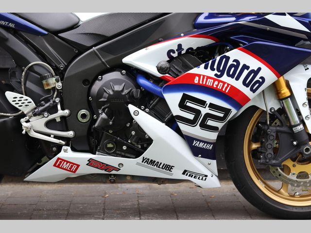 yamaha - yzf-r1