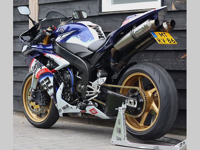 yamaha - yzf-r1