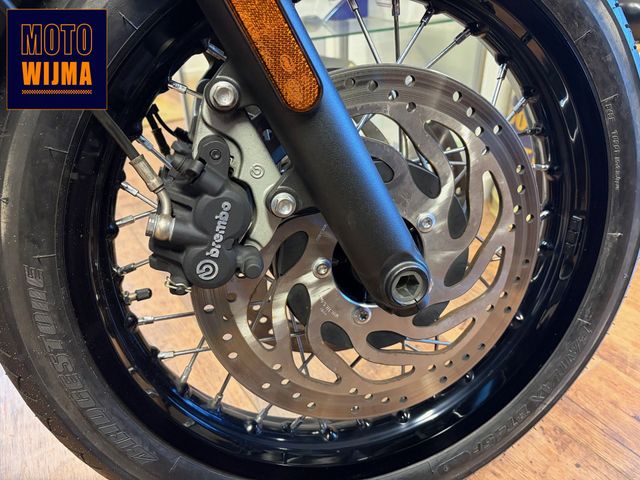 triumph - bonneville-t-120-black