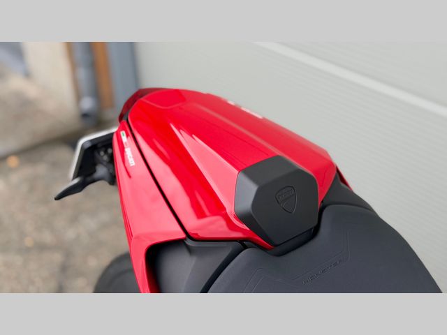 ducati - monster-plus