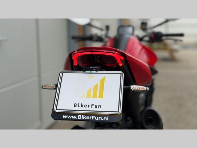 ducati - monster-plus