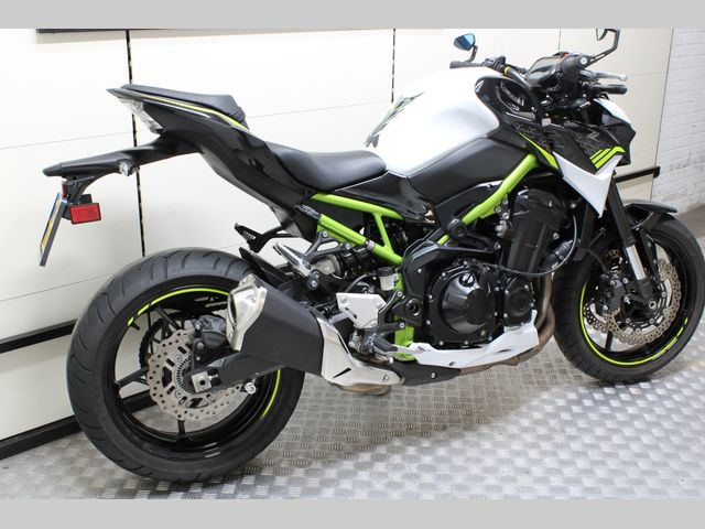 kawasaki - z900