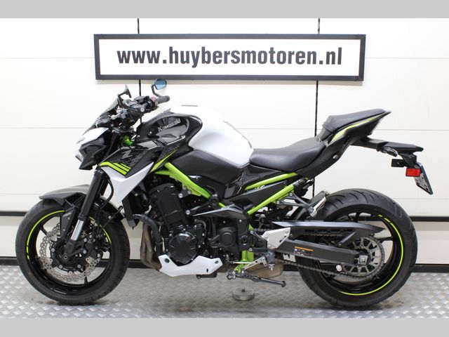 kawasaki - z900