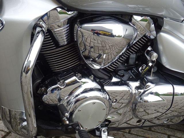 suzuki - m-1800-r-intruder