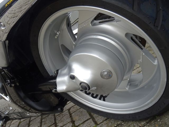suzuki - m-1800-r-intruder