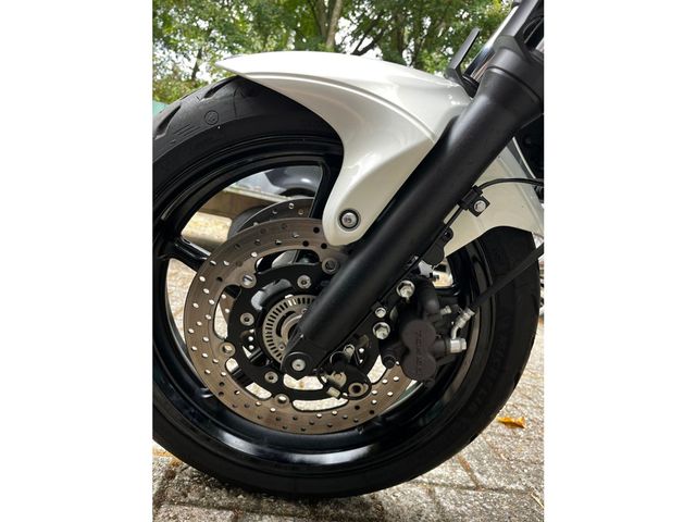 suzuki - gladius