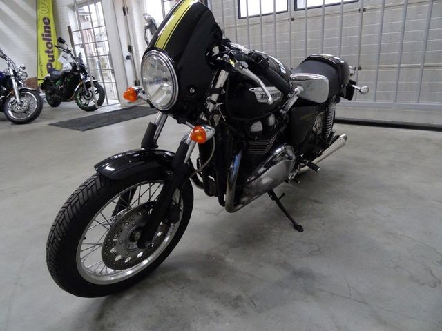 triumph - thruxton-900