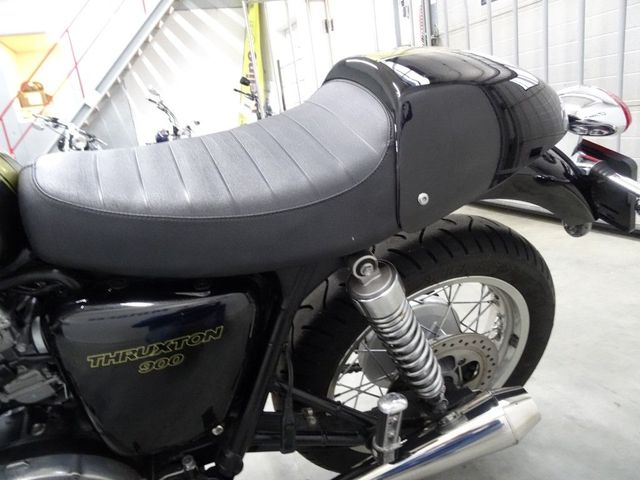 triumph - thruxton-900
