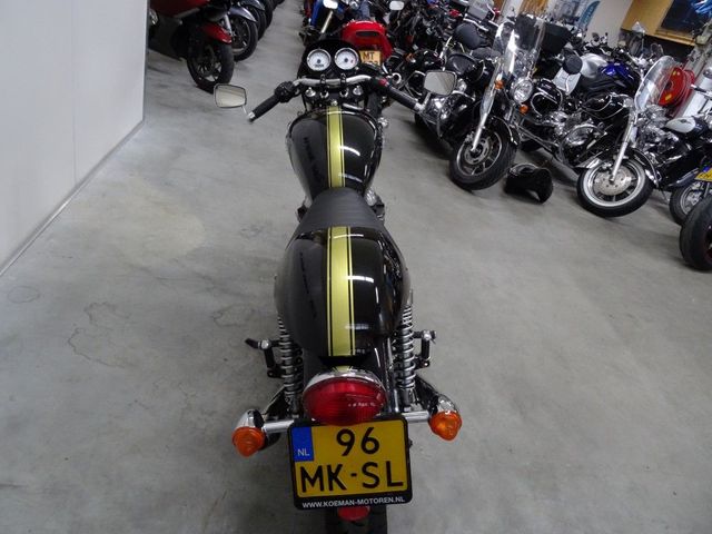 triumph - thruxton-900