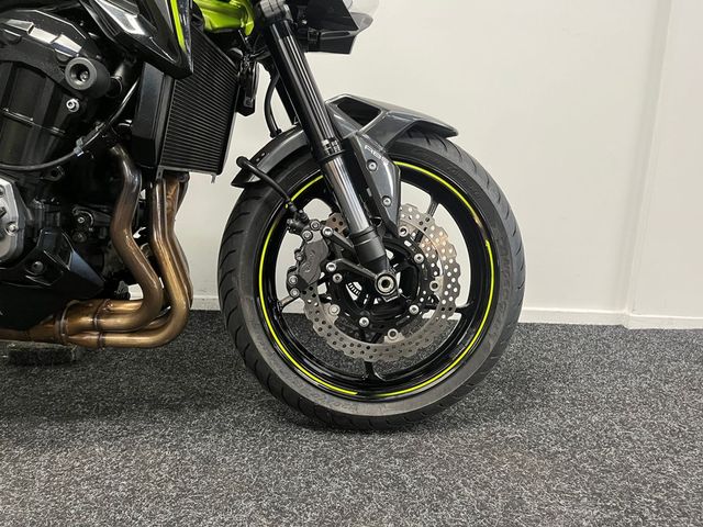 kawasaki - z900