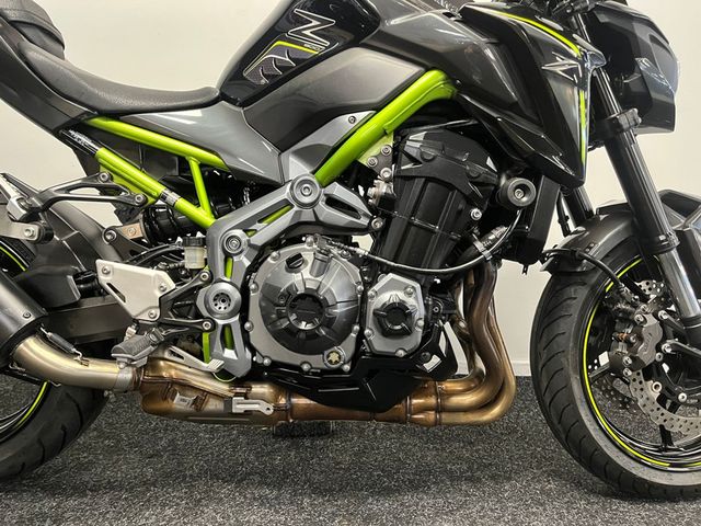 kawasaki - z900