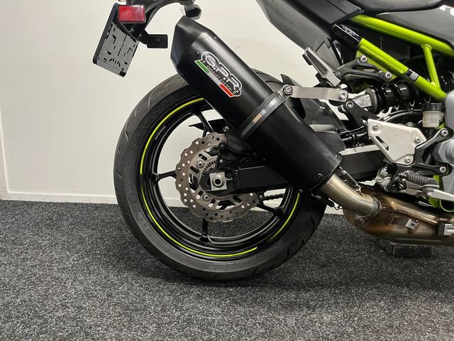 kawasaki - z900